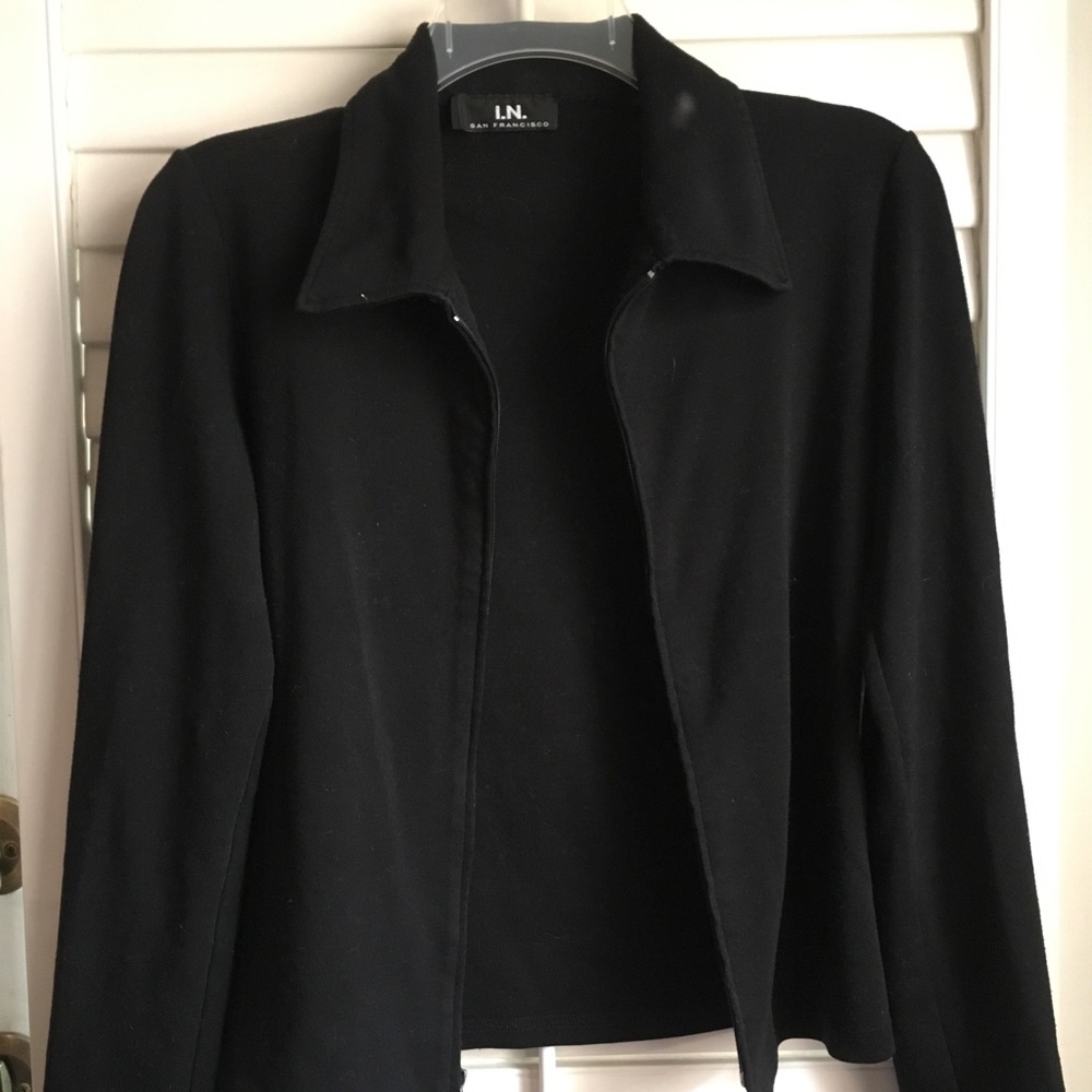 Lightweight Collared zip jacket
